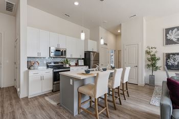 Equipped kitchen12